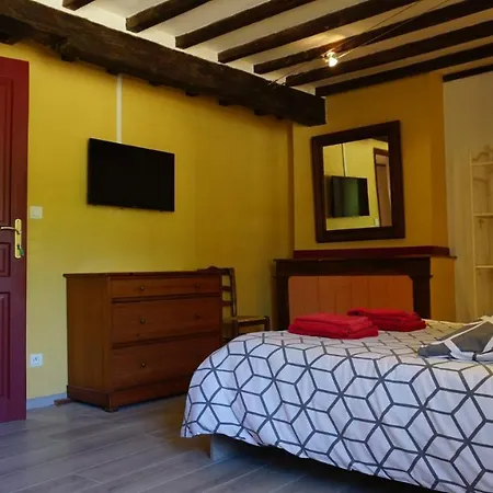 Terres De Barrejat Farm stay Cazals-des-Bayles